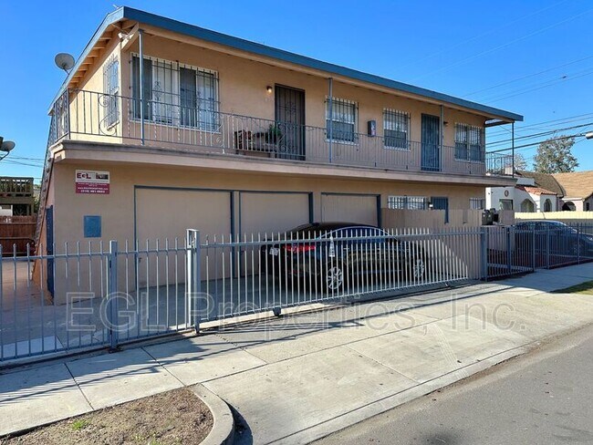 Building Photo - 486 E 59th St