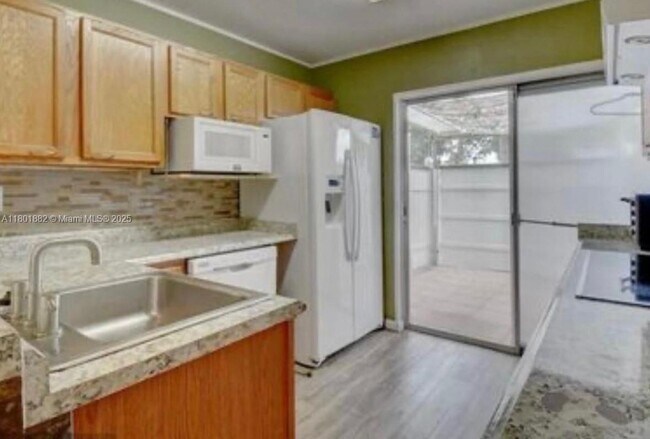 Foto del edificio - 3101 NW 5th Terrace