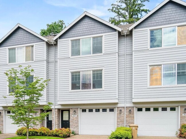 Photo - 9215 SW Sweek Dr Townhome