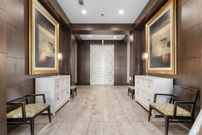 Lobby - SYNC Med Center
