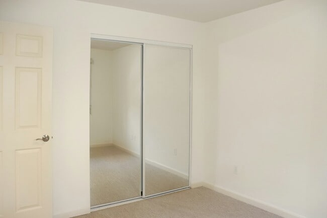 Building Photo - 55 Marinero Cir