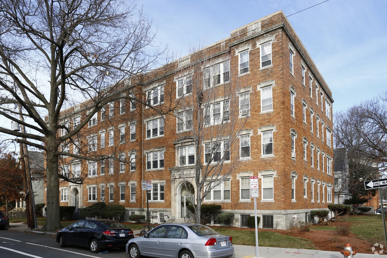 Primary Photo - 37-41 Wendell St