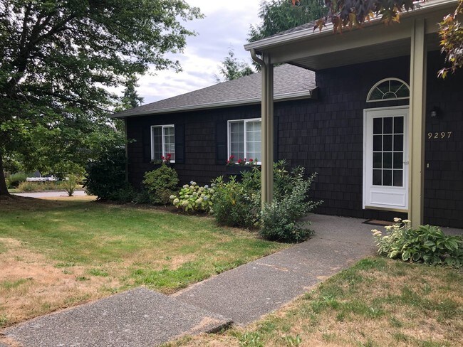 Building Photo - 3 br, 2 bath House - 19297 Schooner Ct NE