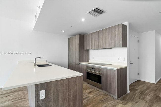 Building Photo - 801 S Miami Ave