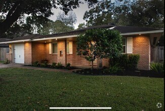 Building Photo - 5442 Redstart St