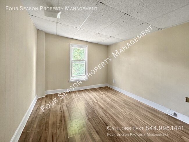 Foto del edificio - 306 S Locust St