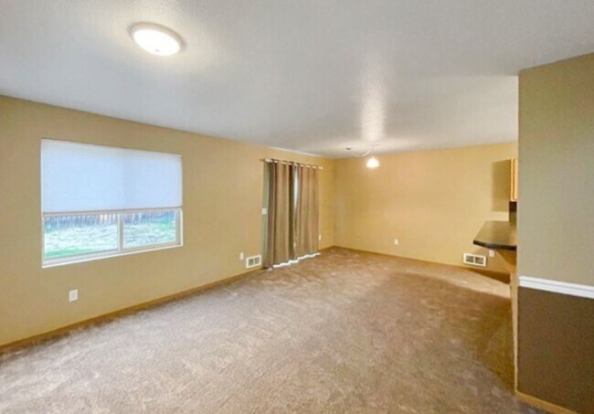 Foto del edificio - 2104 Yellowstone St