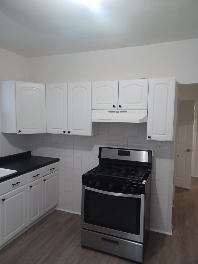 Foto del edificio - 539 Summer Ave