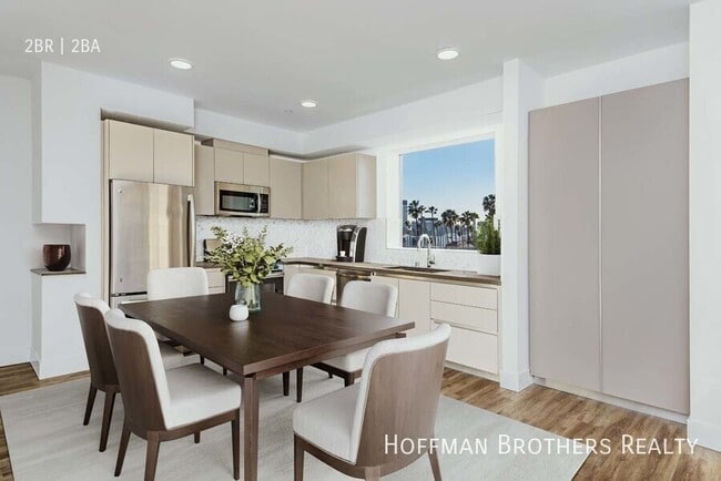 Foto del edificio - 455 S Kenmore Ave