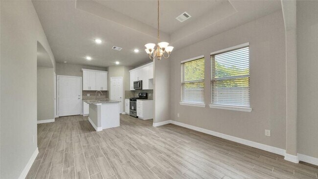 Building Photo - Charming 3BR House in Houston