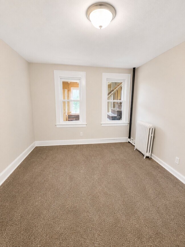 Building Photo - 14 Nursery St