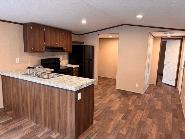 Building Photo - 106 Harold Ln