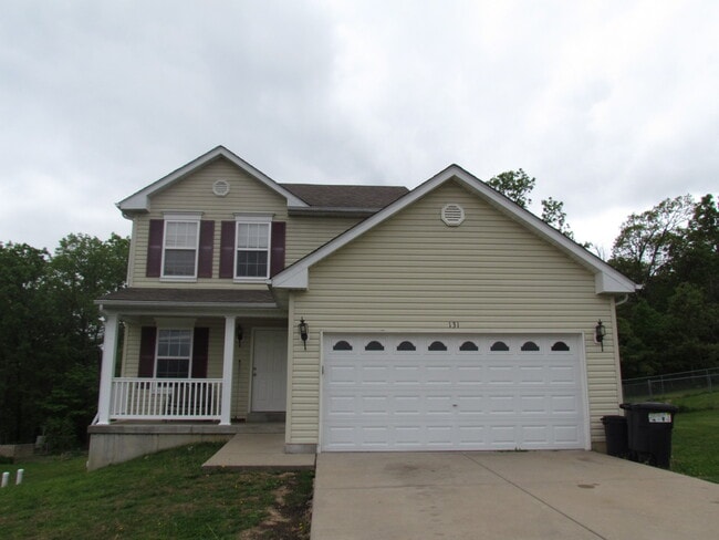 Building Photo - AVAILABLE 6/23/2025!