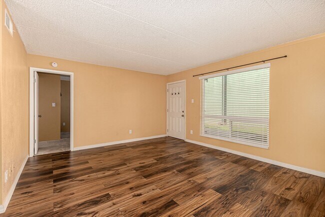 Foto del edificio - Spacious PHX Condo
