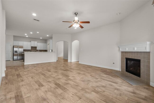 Building Photo - 3622 Pasteur Ln