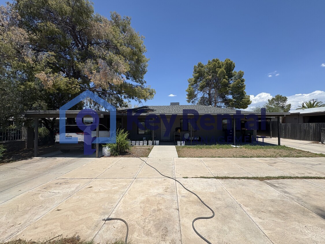 Building Photo - 656 W Hatfield St