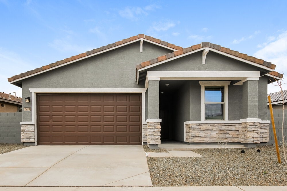 Primary Photo - 6723 W Gaby Rd