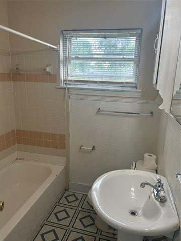 Foto del edificio - 2317 Brooks St