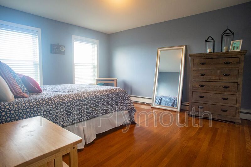 Primary Photo - 348 Medford St