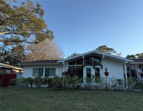 Building Photo - 10796 Oakdale Terrace