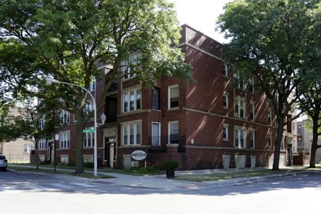 Building Photo - 4851 S Evans Ave