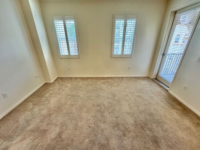 Foto del edificio - AMAZING ONE BEDROOM CONDO CENTRALLY LOCATED IN THE HEART OF LAS VEGAS