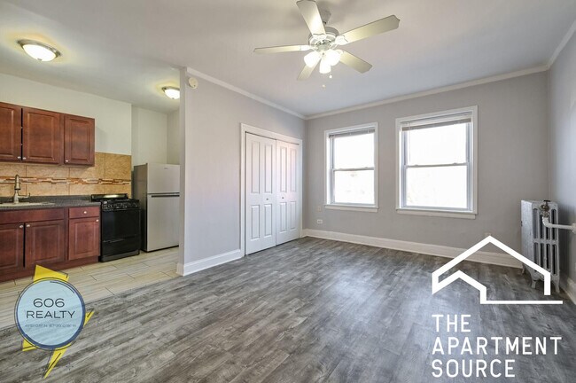 Foto del edificio - 6930 N Greenview Ave