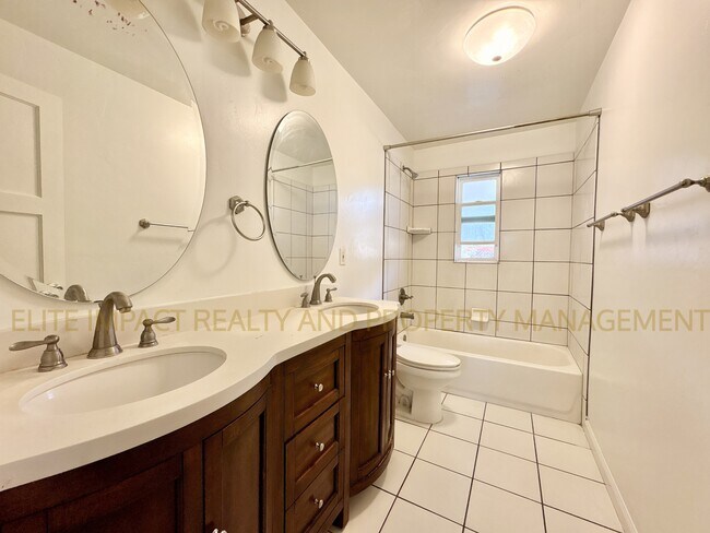 Foto del edificio - 5621 E Lester St