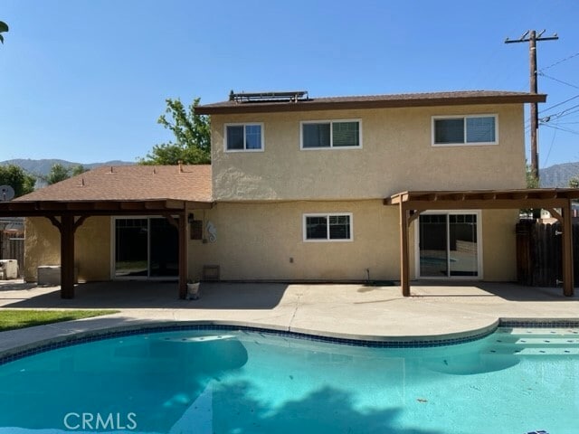 Building Photo - 756 Sycamore Ave