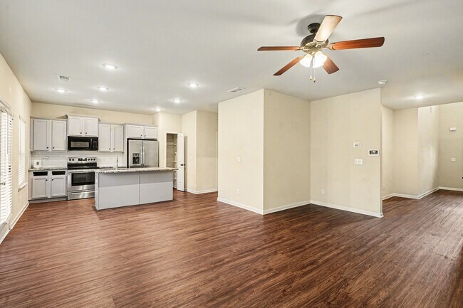 Foto del edificio - 11885 Brightside Pkwy