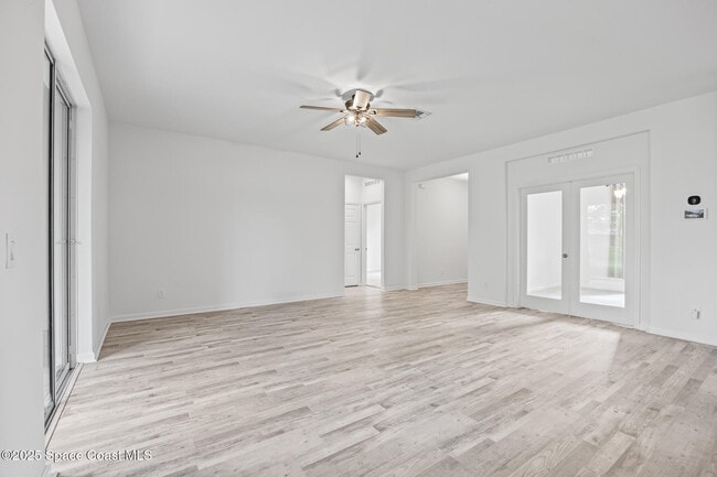 Building Photo - 456 Azalea Ave SE