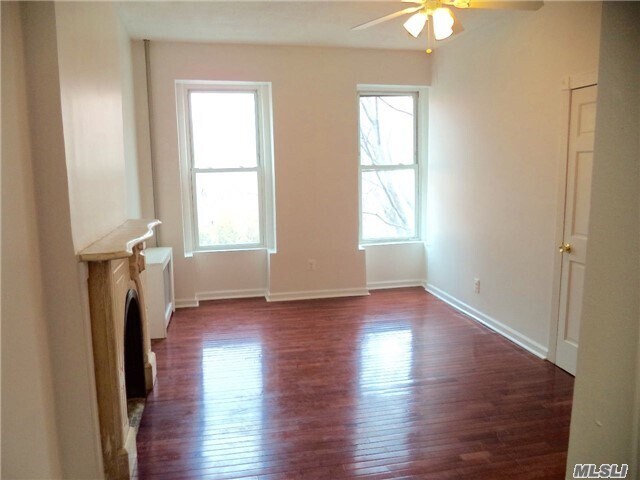 Building Photo - 294 Greene Ave