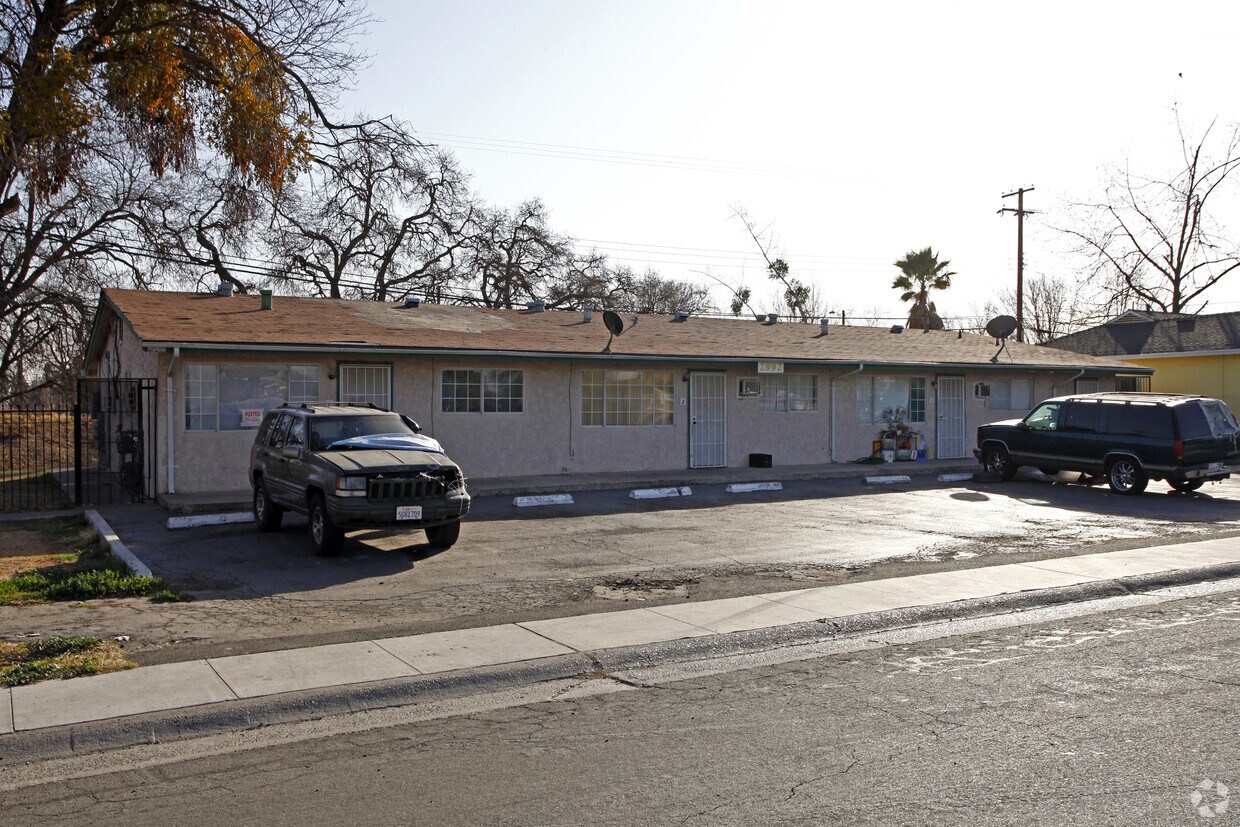 Primary Photo - 2992 Altos Ave