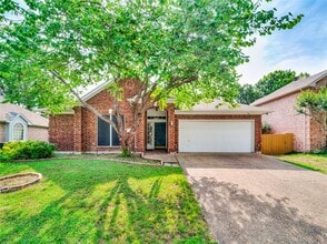 Building Photo - 4618 Devonshire Dr