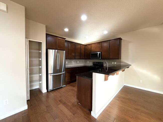 Building Photo - Updated North Plains Home With Bonus Room, Near Intel and Easy Freeway Access