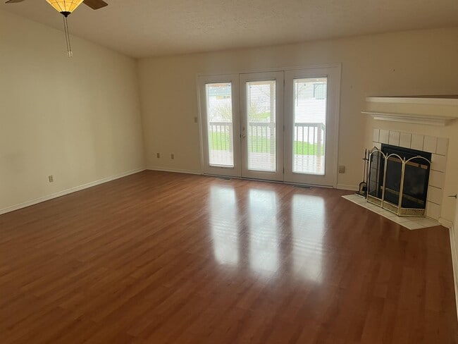 Building Photo - 2735 Vada Ln