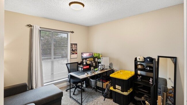 Building Photo - Cute 3BR/2.5BA Townhome in Baton Rouge – P...