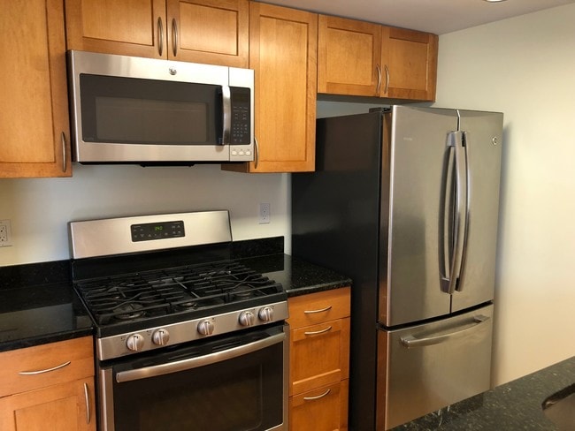 Building Photo - 50 Gerry Rd