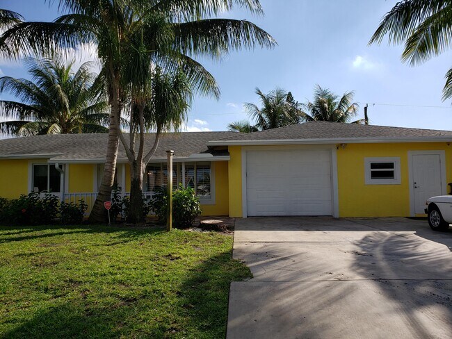 Foto del edificio - 3170 Buccaneer Rd