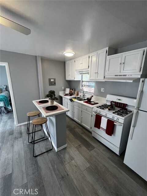 Foto del edificio - 4518 Normandie Ave