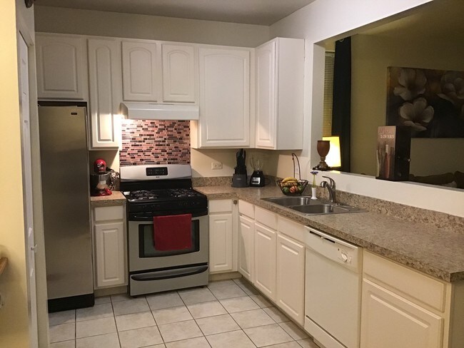 Building Photo - 998 Celebration Drive