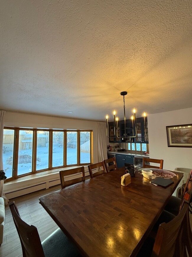 Building Photo - 4-bedroom home in Fairbanks / Dog friendly / Natural Gas