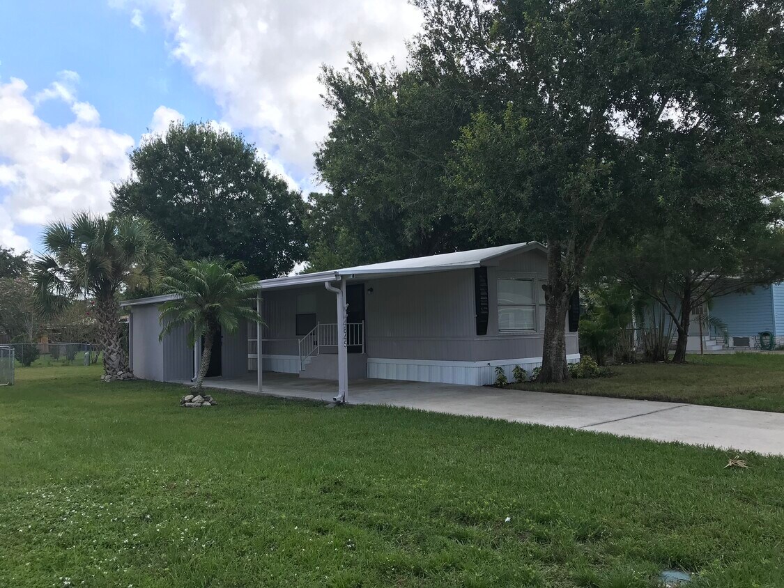 4845 Sharpes Lake Ave, Cocoa, FL 32926 House for Rent in Cocoa, FL