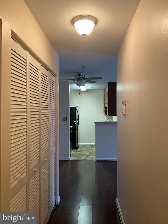 Building Photo - 33 Fern Oak Cir