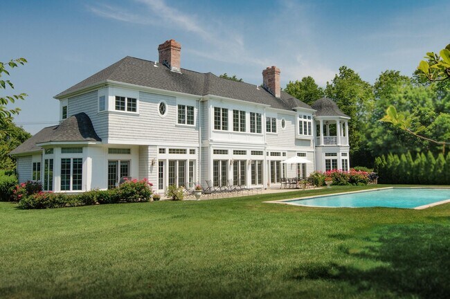 Foto del edificio - 653 Head of Pond Rd