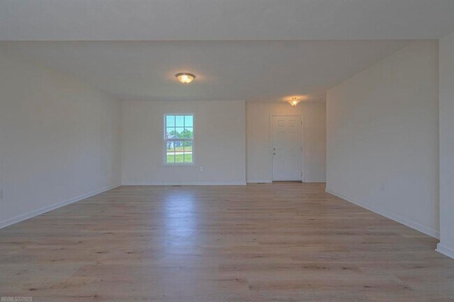 Foto del edificio - Pembroke, 3 BR / 2.5 BA, Available 9/5