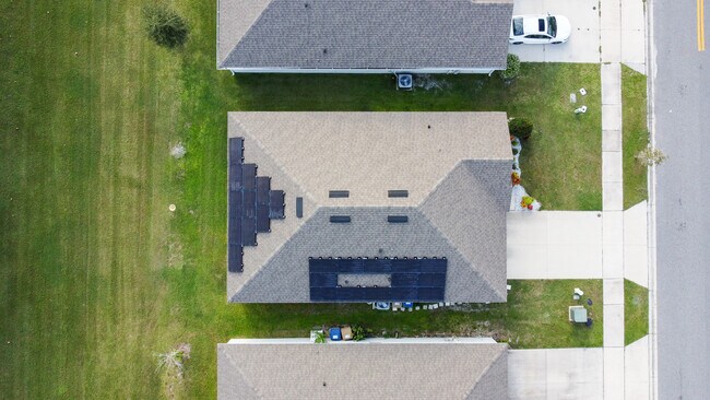 Foto del edificio - 5230 Bracks Landing Dr