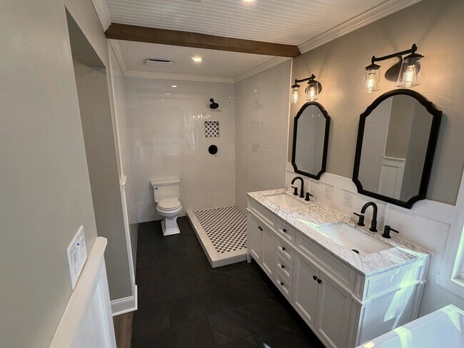 Baño principal - 7242 Dogwood Terrace Dr