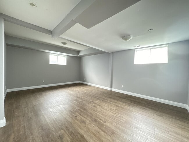 Building Photo - 320 Tremblay Rd