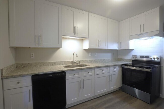 Foto del edificio - 4732 Valley Dale Dr SW